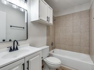 418 S Las Vegas Trl #1, Fort Worth, TX 76108