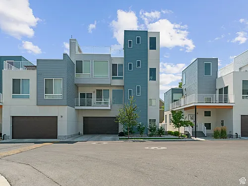 1569 W Neon Way #1 Photo 1