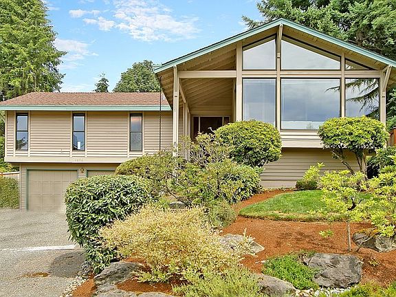 4th image of 4696 149th Ave SE