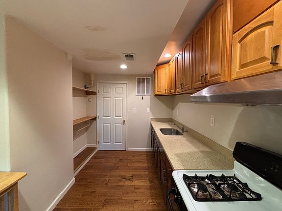 2nd image of 1477 26th Ave #B