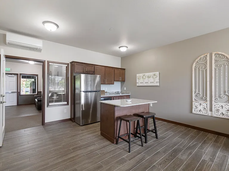 Mulberry Place — Photo 1