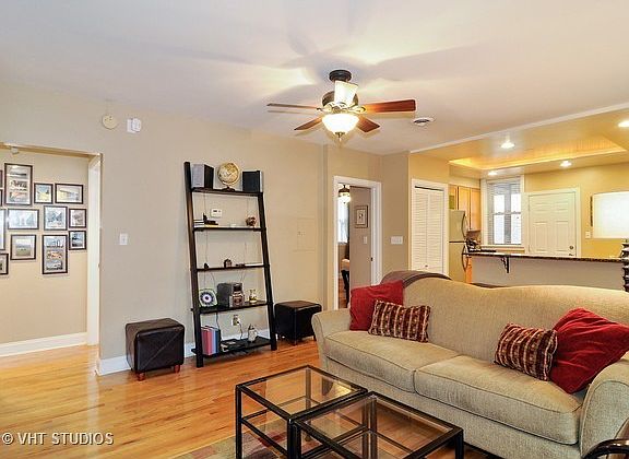 3rd image of 4109 N Sheridan Rd APT 2S
