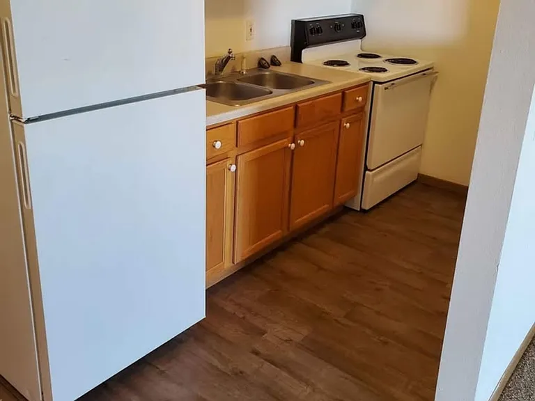 1422 Irish Dr #4 — Photo 1