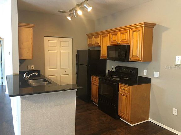 5th image of 846 Grand Regency Poin #201
