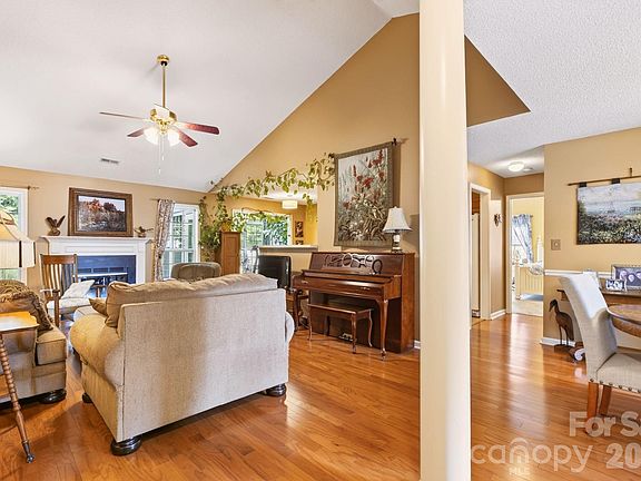5th image of 171 Running Briar Rd