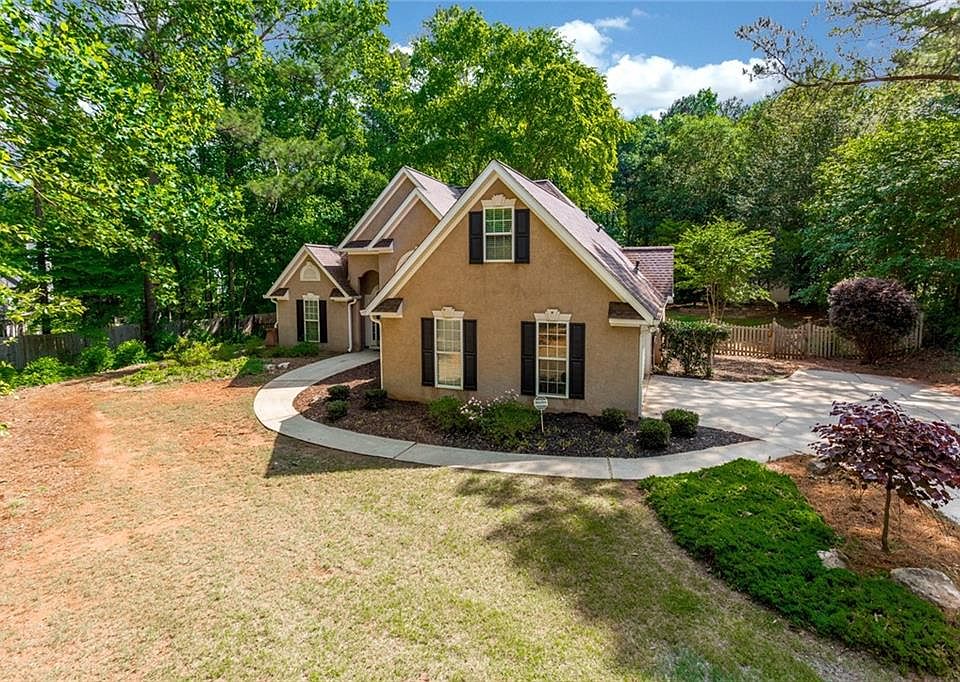 1st image of 345 Brookstone Crst