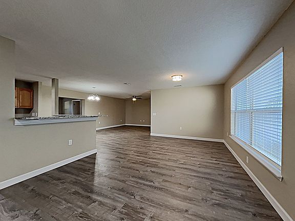 4th image of 1860 Willow Oak Dr N
