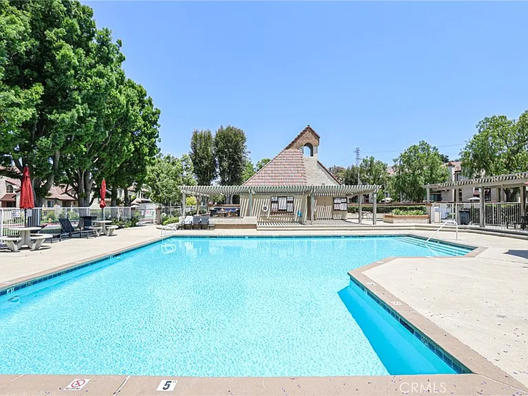 21 Wildflower Pl — Photo 6