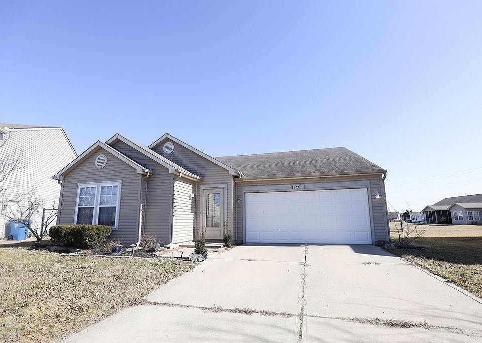 1st image of 7957 States Bend Ln