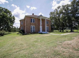 217 W 5th Ave, Carlton, GA 30628