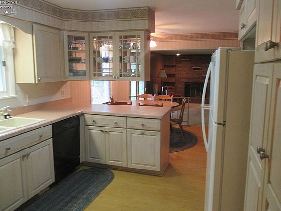 5th image of 4702 Kingsley Cir E