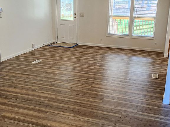 3rd image of 441 Long Shoals Rd