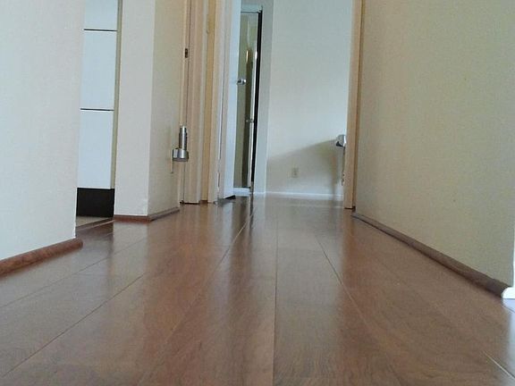 New laminate floors in January 2015