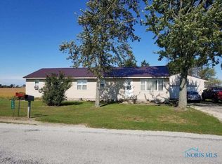 8242 Bays Rd, Wayne, OH 43466