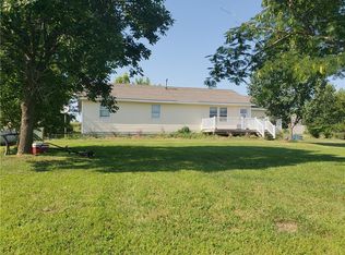 8242 NE State Route 18, Adrian, MO 64720