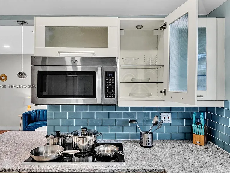 10004 E Bay Harbor Dr #3 — Photo 11