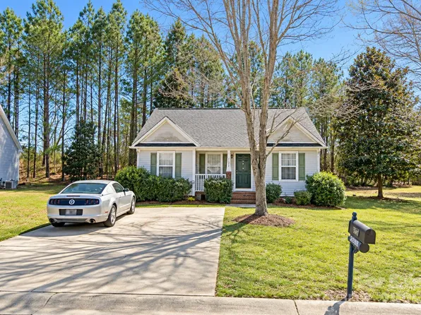 5075 Drake Pond Ln, Rock Hill, SC 29732