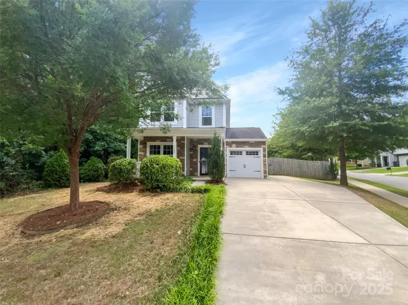 1104 Rook Rd, Charlotte, NC 28216