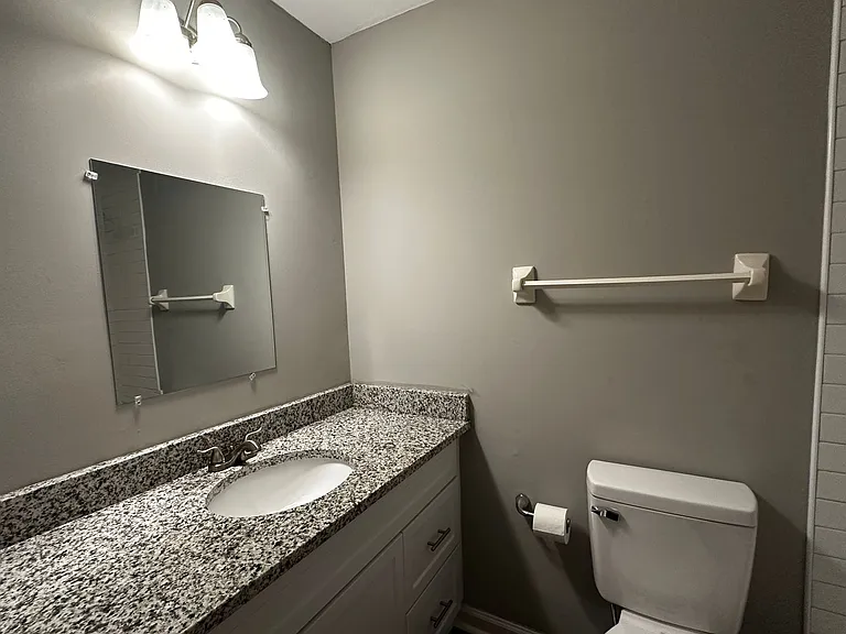 4565 Rockdale Ct — Photo 18