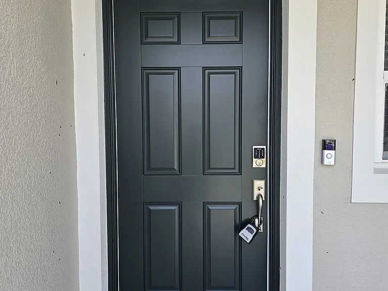 2073 Hallier Cv — Photo 3
