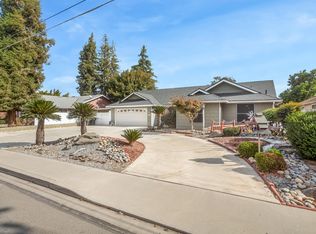 1916 S Pinkham St, Visalia, CA 93292