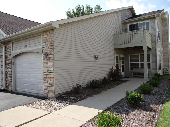 7658 Creek Bnd, Rockford, IL 61114