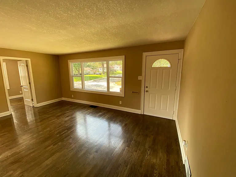 1429 Grand Ave — Photo 13