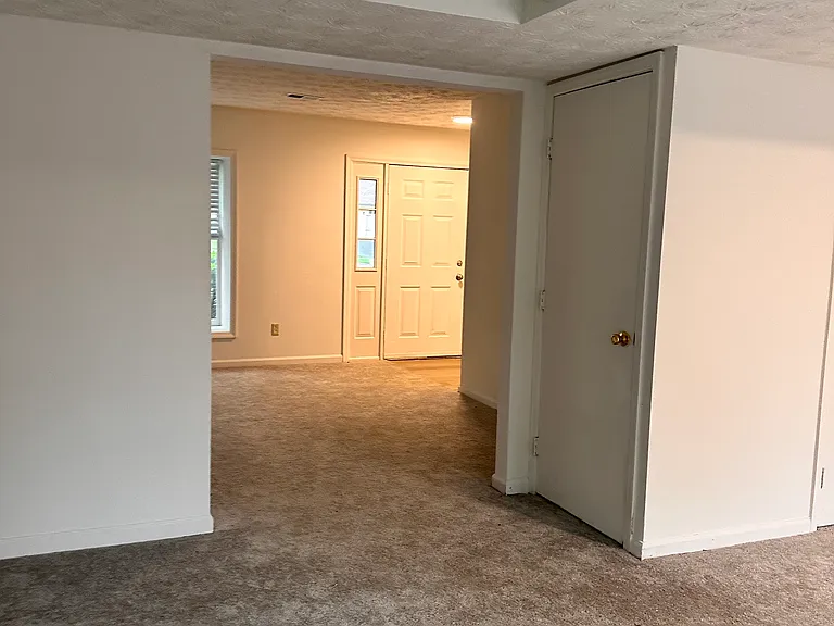 432 Lakebow Ct — Photo 13