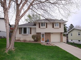 5635 N 93rd St, Omaha, NE 68134