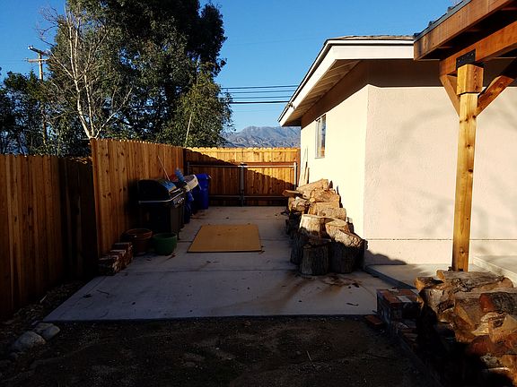 3rd image of 2306 Mentone Ave