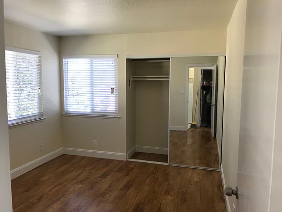 3rd image of 537 S 29th St #537