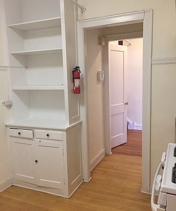 5th image of 1524 E 59th St APT A0