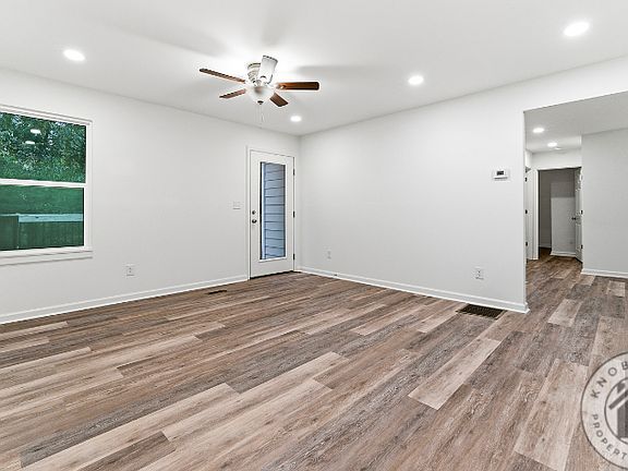5th image of 7090 Sumit Wood Dr NW
