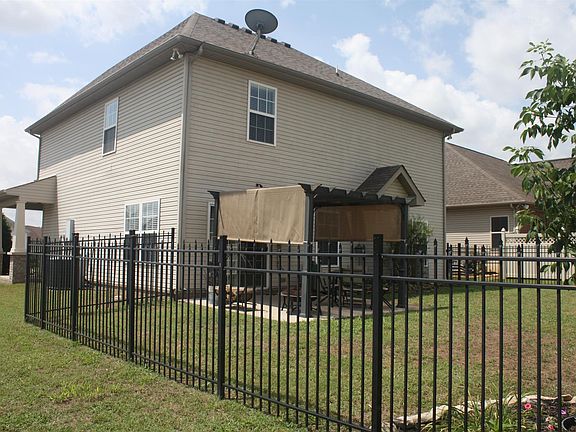 2nd image of 433 Ossabaw Dr