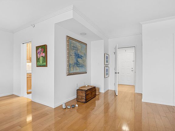 3rd image of 750 Washington Rd APT 1205