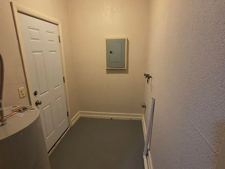 2565 N Kansas St — Photo 6