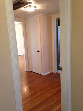 3rd image of 2231 N St APT 205