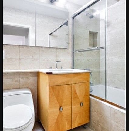3rd image of 30 W 60th St APT 4H
