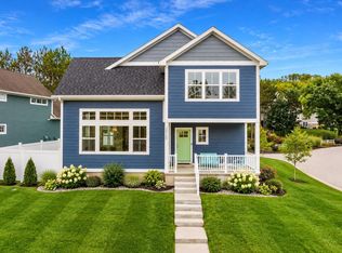 10708 Shrewbury St, Traverse City, MI 49684