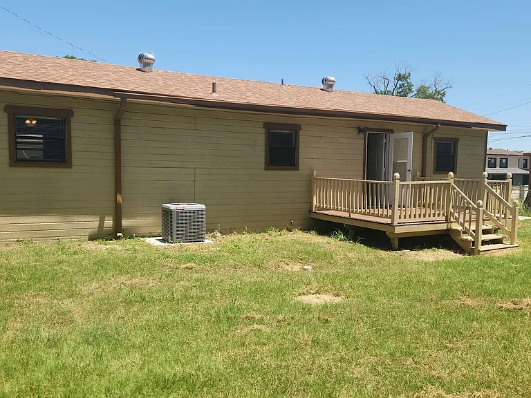 09 Back Yard_11182025