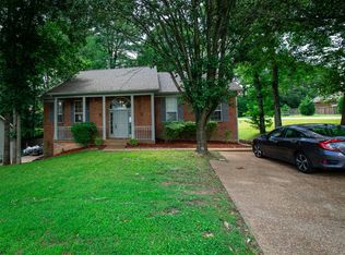 1000 Tulip Grove Rd #A/B, Hermitage, TN 37076