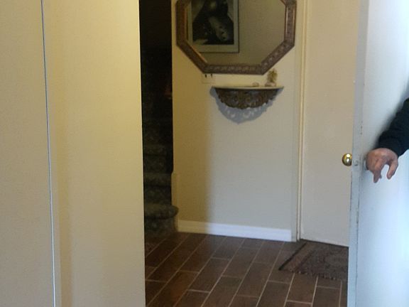 5th image of 2568 50th St