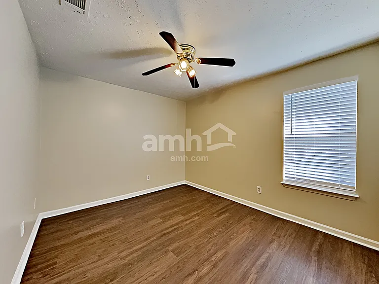 1633 Jo Ann Dr — Photo 12