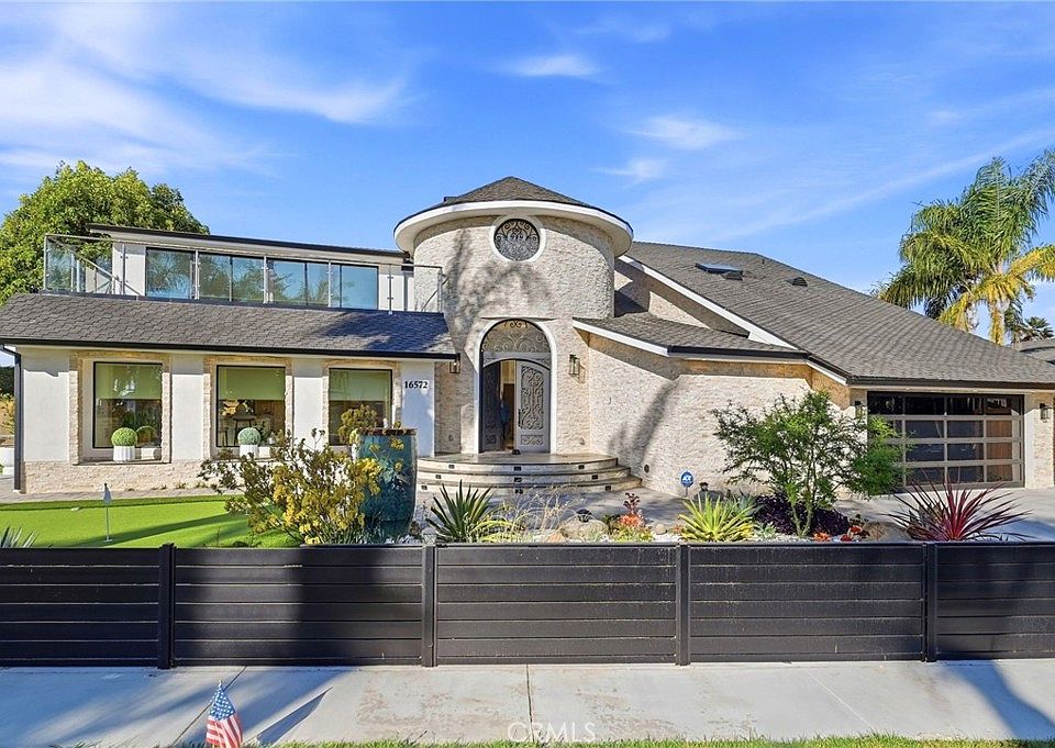 1st image of 16572 Carousel Ln