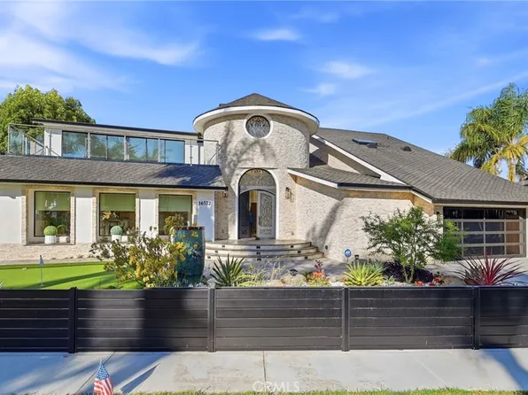 16572 Carousel Ln, Huntington Beach, CA 92649