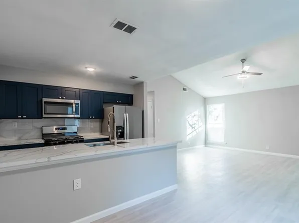915 Sirocco Dr #B, Austin, TX 78745