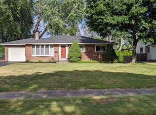 206 N Park Dr, Rochester, NY 14612