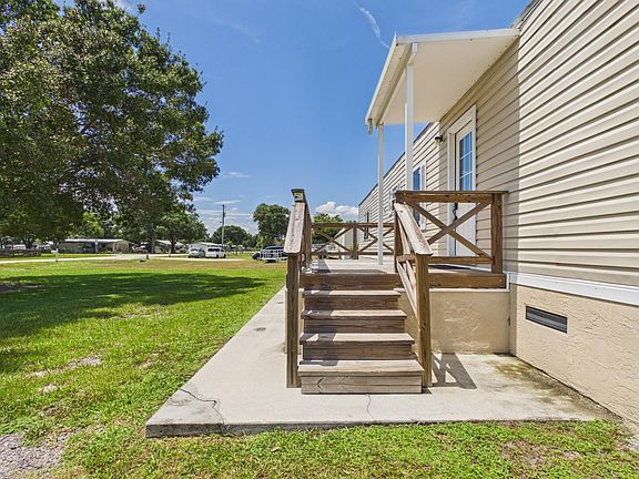3rd image of 8615 SE 57th Drive