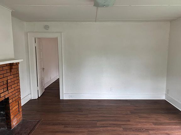 2nd image of 3609 3rd Ave #B
