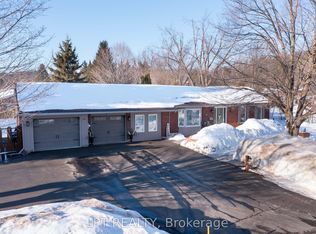 34 Cedar Creek Rd, Springwater, ON L9X0P5